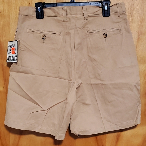 Sierra Pacific Men's Short - Picture 4 of 8